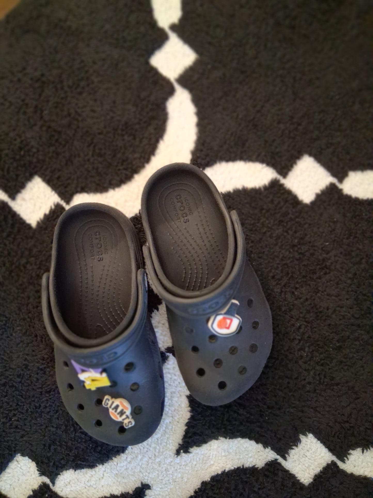 Black Crocs